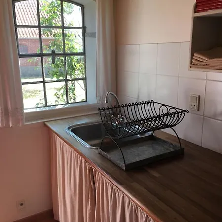 לינה וארוחת בוקר Rosengave